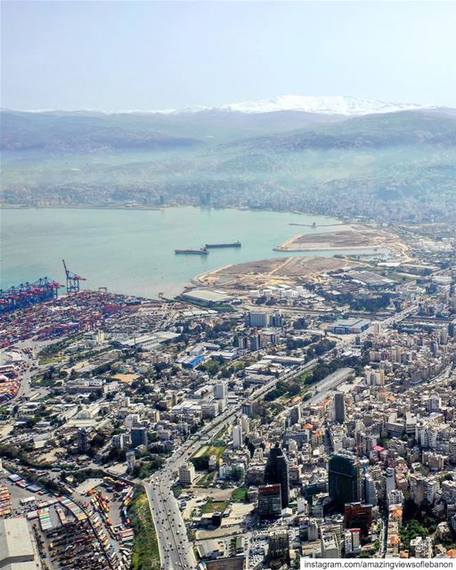 The country is waking up ⛅️  pysglb lebanon amazingviewsoflebanon beirut... (Beirut Port Silos)