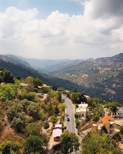 The green Chouf 🌳 (Beit Ed-Deen, Mont-Liban, Lebanon)