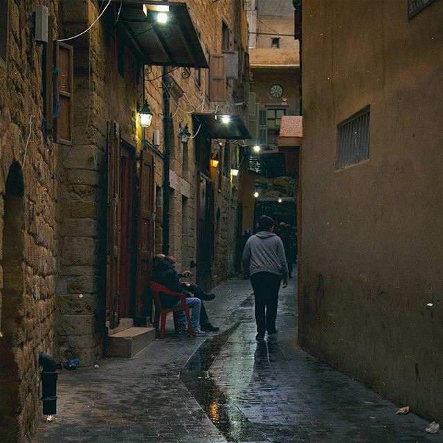 The old suburbans are my favorite places for a great photoshoot 📷📷 (Saïda, Al Janub, Lebanon)