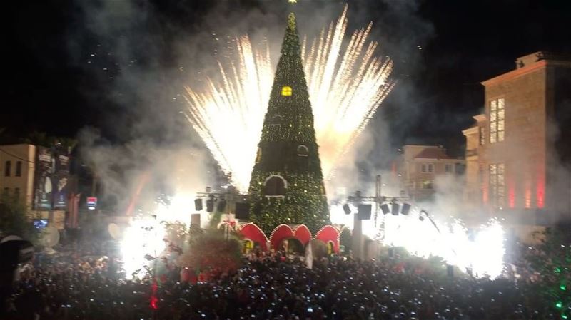 The opening of Christmas Light decoration 🎄🎅 Video (Byblos - Jbail بيبلوس/جبيل)
