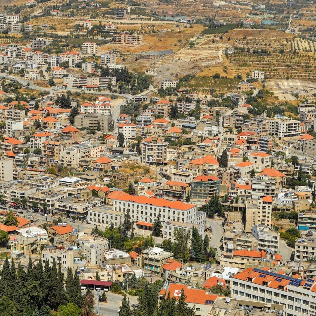 The red tiled roof city❤  village  buildings houses  zahle  view ... (Zahlé, Lebanon)