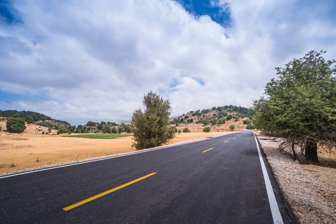 The road to Miziara  lebanon  vsco ... (Miziâra, Liban-Nord, Lebanon)