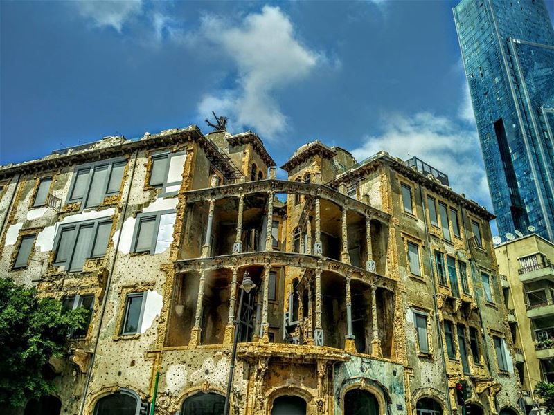 "the sky is everywhere so meet me under there"~ SG  lebanon lebanese... (Sodeco sqware)
