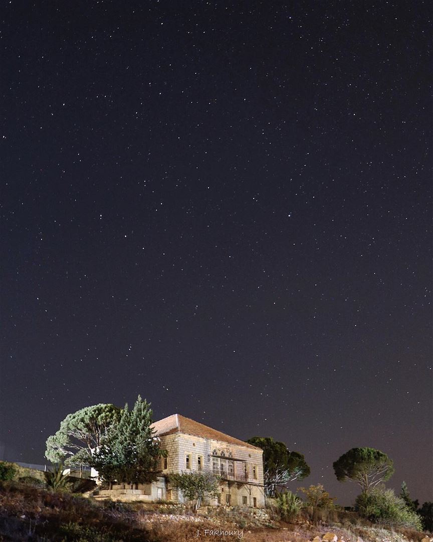 The stars were a better company @livelovemarjeyoun (Marjayoûn, Al Janub, Lebanon)