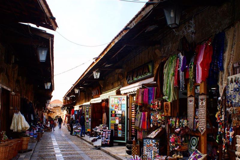 the vibrancy of the old... (Byblos - Jbeil)