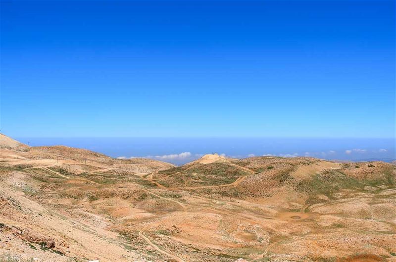 This is where we  ski in the  winter !!! ... (Mzaar Kfardebian)