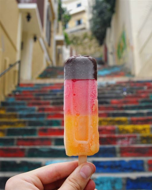 Three steps to motivate your Monday ❤💛🍫 (Mar Mikhael-Armenia The Street)