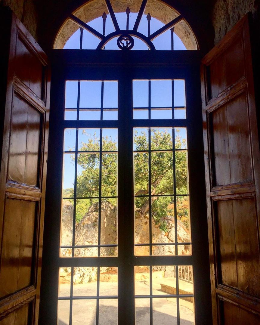 Through open windows ...  photo  love  photograph  photography  me  iphone... (Aïtou, Liban-Nord, Lebanon)