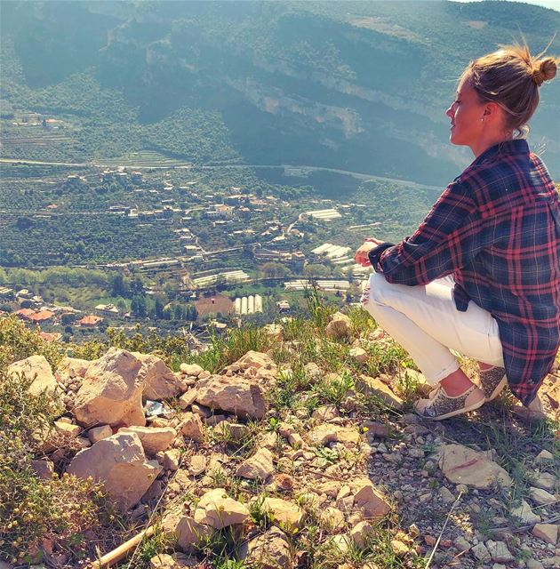 To move, to breathe, to fly, to float, to gain all while you give.To roam... (Hardîne, Liban-Nord, Lebanon)
