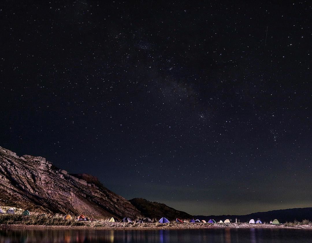 Tonight, we dream of stars ✨ Can you even spot the shooting star?! (El Laqloûq, Mont-Liban, Lebanon)