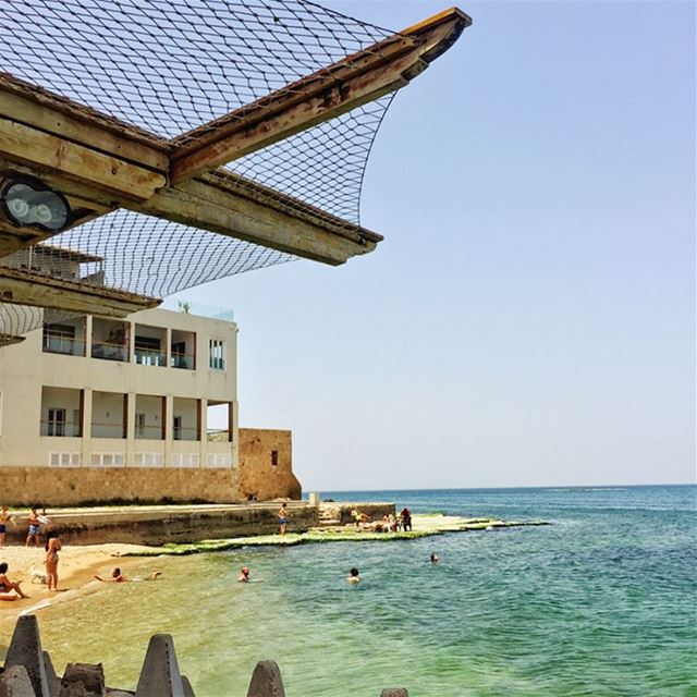 Vamos a la playa 🌊 (كنيسة سيدة البحار)
