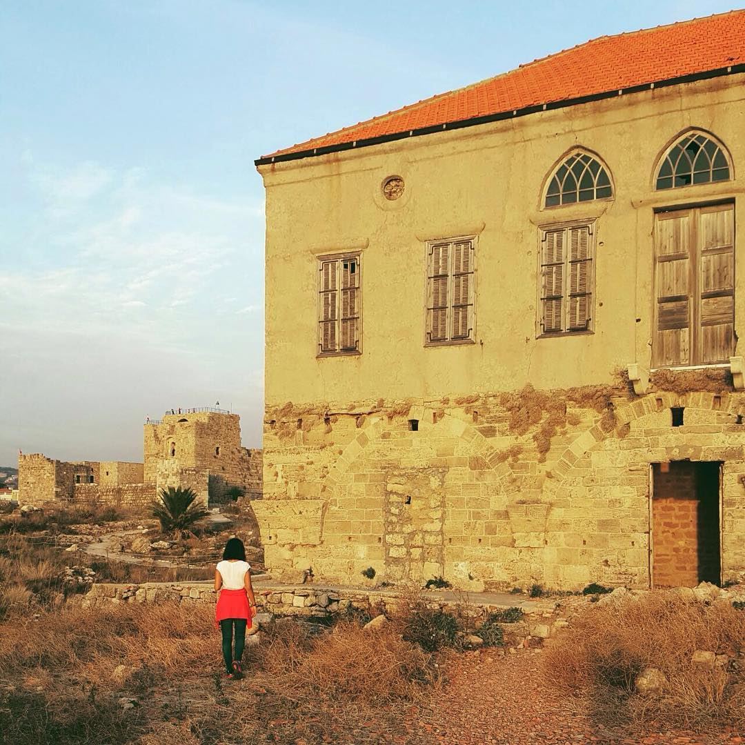 Wandering in beautiful byblos 🏠🌾 (Byblos, Lebanon)