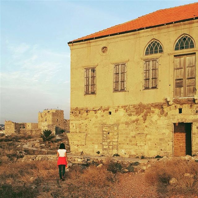 Wandering in beautiful byblos 🏠🌾 (Byblos, Lebanon)