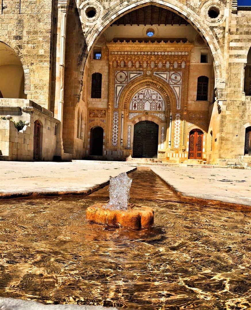 Water is the true Wealth ......💧💧🐳 livelovebeiteddine  livelovebeirut ... (Beiteddine Palace)