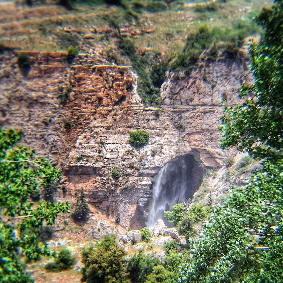  Waterfall  LiveLoveBcharre  LiveLoveLebanon  wearelebanon ... (Bcharré, Liban-Nord, Lebanon)