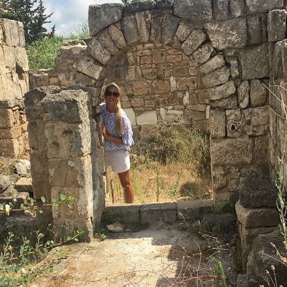 We were born to be real not to be perfect ... lucyinlebanon 💚 (Tyre, Lebanon)