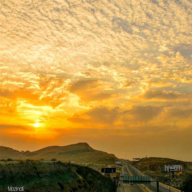  WeArelebanon sunsetlovers sunsetlove sunset_hub sunsetporn sky_perfection... (Daher El Baydar)