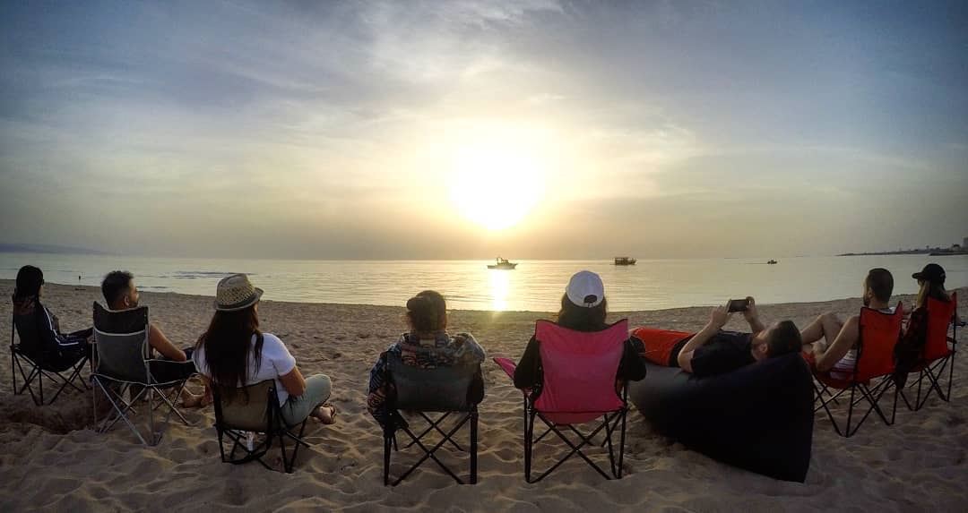 What is greater than watching a  sunset on the  beach with  friends... (Sour Sea)