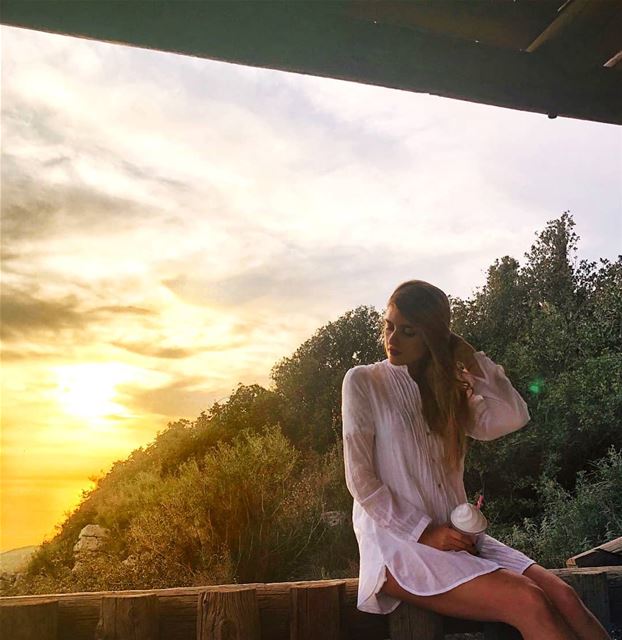 When it hits you that the jungle life comes with having to hunt for your... (Eddé, Liban-Nord, Lebanon)