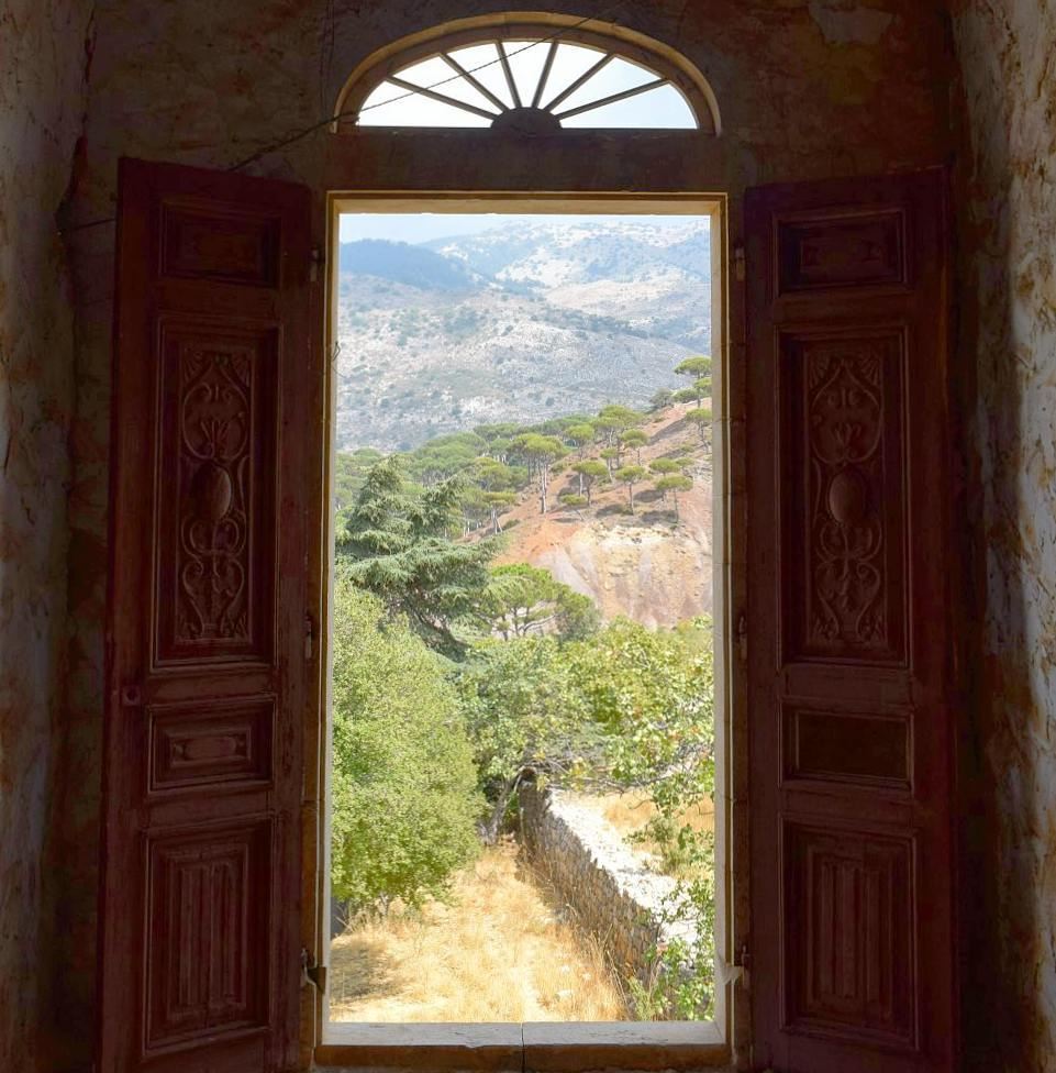 When One Door Closes , Another One Opens 🚪.. liveloveainzhalta ... (Aïn Zhalta, Mont-Liban, Lebanon)