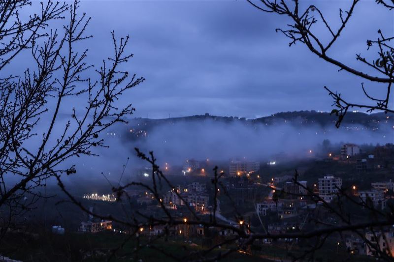 Winter is back .. photography photographer photooftheday picoftheday... (Bhamdoûn, Mont-Liban, Lebanon)