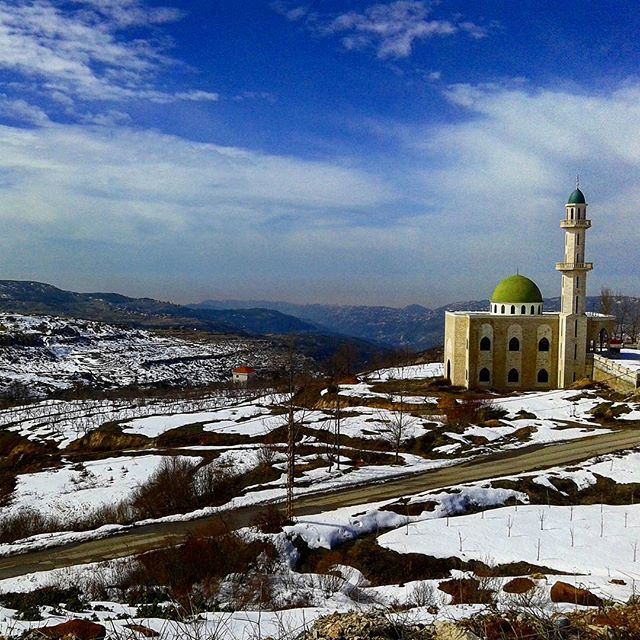 wintertime snow mosque cloudysky (Tarchich)