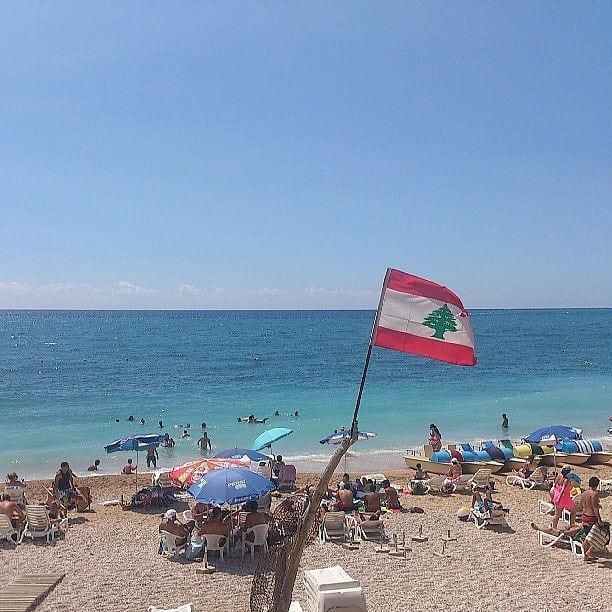 Yaz gelse de bolca plaj manzaralı ayak fotoları paylaşsak... ❤🌲❤🌲... (Byblos, Lebanon)