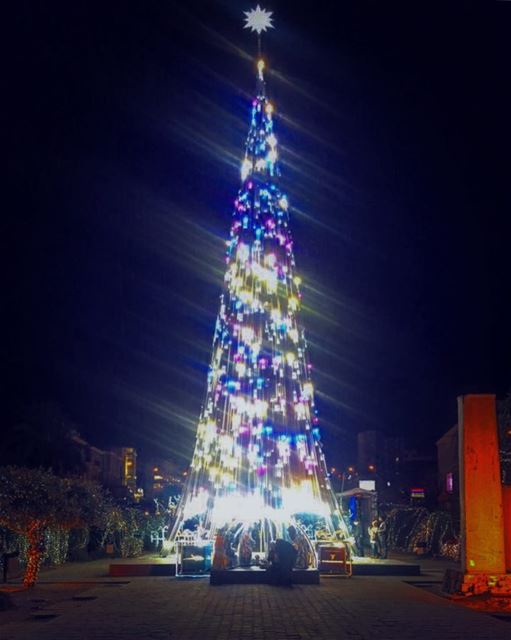 You're a shooting star 🌠 💫 I see a vision of ecstasyWhen you hold me,... (Byblos - Jbeil)