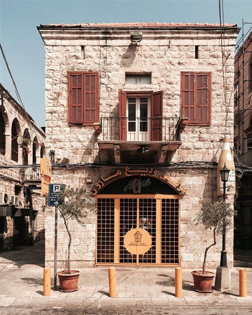 Zeit Zeit 🏠  @zeitboulos   Beirut architecture old iamatraveler....-... (Joünié)