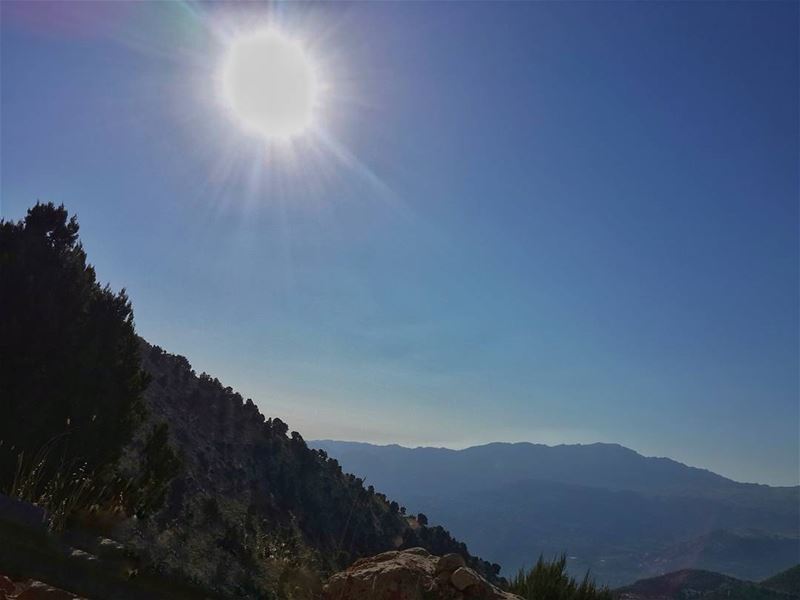 افعل الشيئ بشغف ،، او لا تفعله على الاطلاق.. 👌👌 lebanon  photography ... (Antoura)