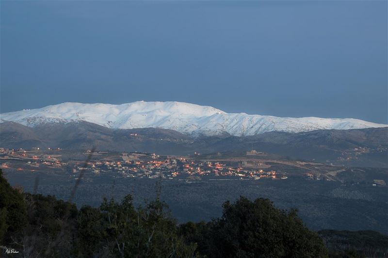 بلدة بلاط الجنوبية يعلوها جبل الشيخ ... photography photographer... (South of Lebanon)