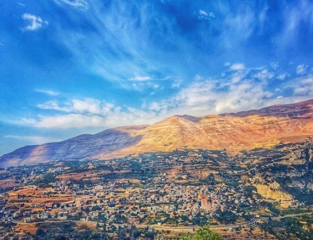 بين خيال الإنسان وإدراكه... مسافة لا يدركها سوى حنينه - جبران خليل جبران... (St. Charbel Bekaa Kafra)