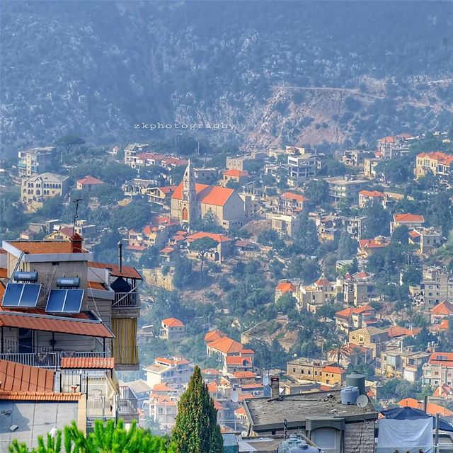 ردني إلى بلادي.. 🇱🇧 * insta_lebanon  ig_lebanon  lebanon_pictures ... (Beït Chabâb, Mont-Liban, Lebanon)