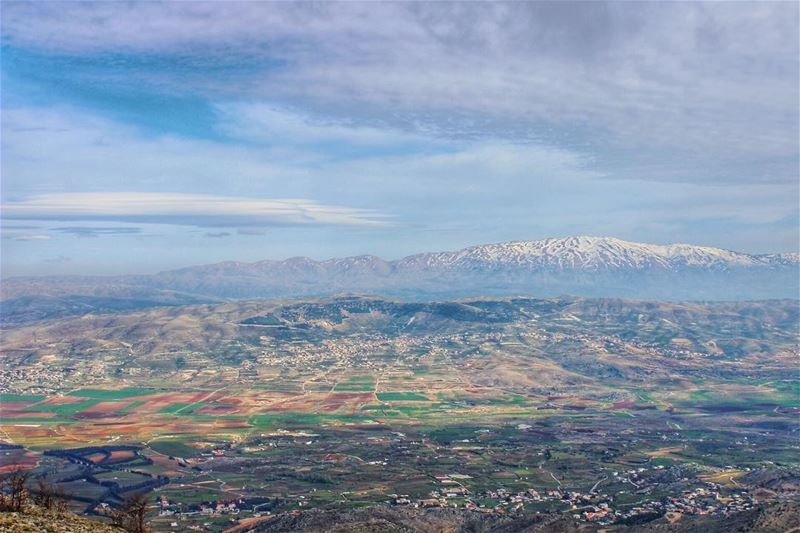 سـهلنـــا والجـبــل مـنــــبـت  للــرجــال🇱🇧 livelovebeirut ... (Arz el Chouf)