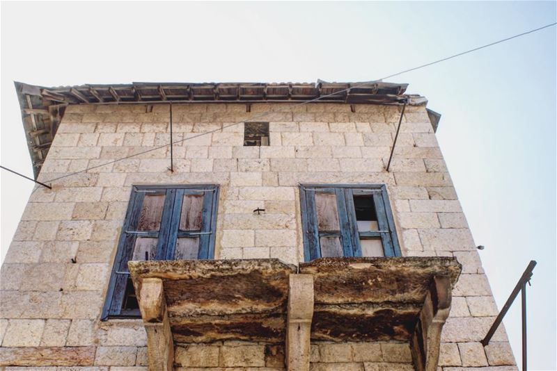 شموخْ (Douma, Liban-Nord, Lebanon)