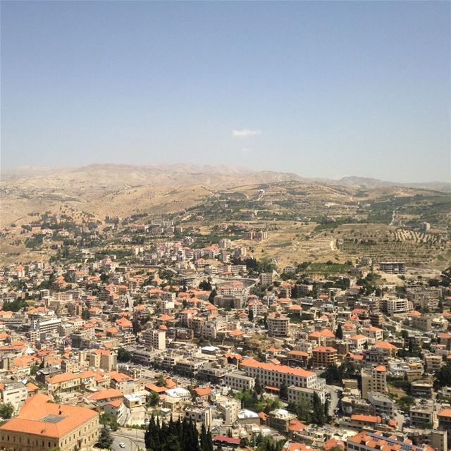 عروس البقاع ❤  sunnyday  sunday  roadtrip ... (Zahlé, Lebanon)