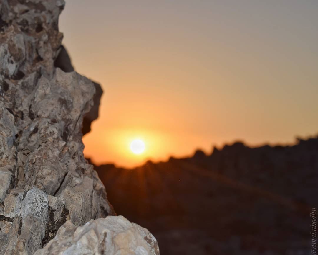 قضت الحياة ان يكون النصر لمن يتحمل الضربات،، لا لمن يضربها 👌 👌 lebanon ... (Mount Hermon)