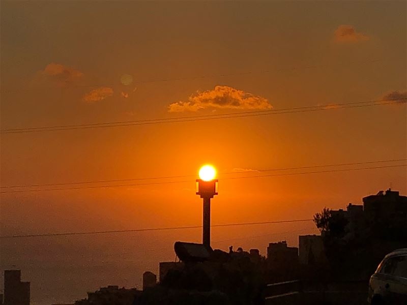 لو بتشوف عيون الشمس...  sunset  lebanon  sun ... (Mount Lebanon Governorate)