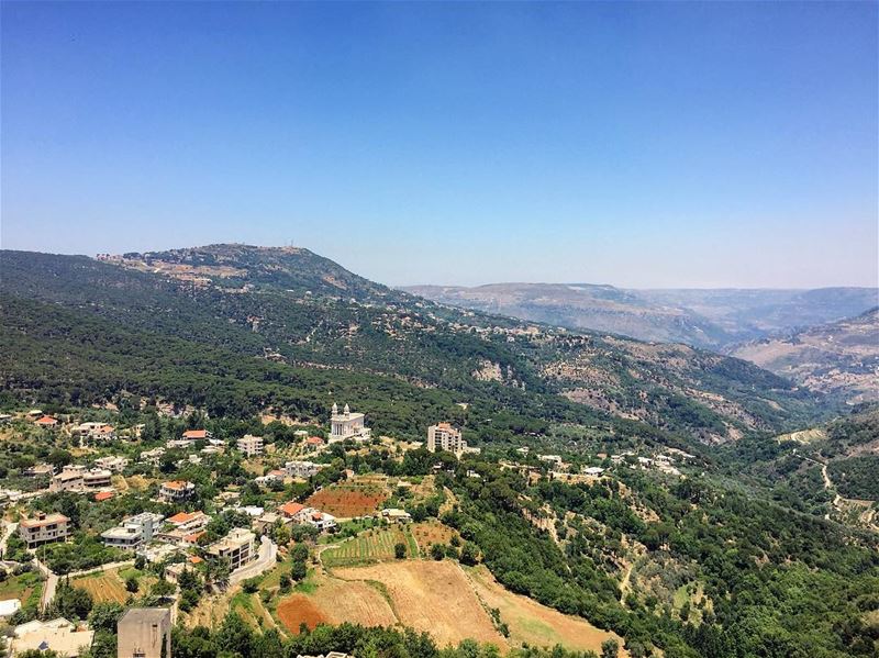 لو لم يكن لبنان وطني لإخترت لبنان وطن لي🇱🇧❤️  livelovebeirut ... (Jezzîne, Al Janub, Lebanon)