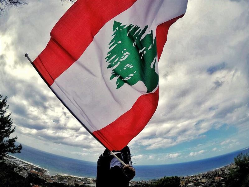 ‏🇱🇧 هنا سنبقى 🇱🇧١٠٤٥٢ بحبّك ❤️🇱🇧 (Adma, Mont-Liban, Lebanon)