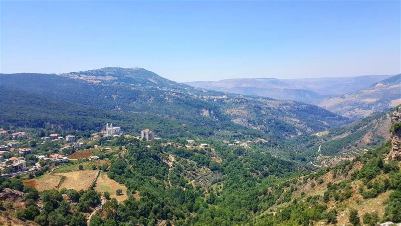 وادي جزين ❤  jezzine  valley  Lebanon   southlebanon  heritage  mountains... (Wadi Jazzin, Al Janub, Lebanon)