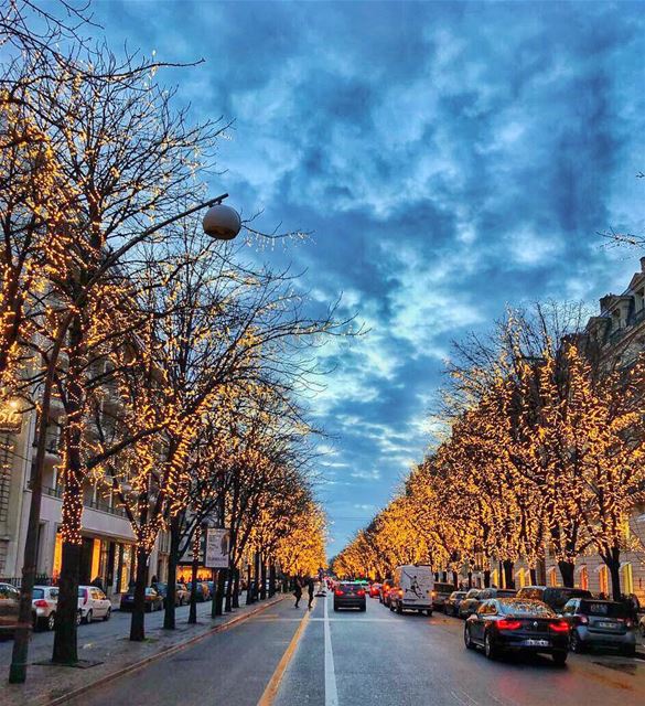 وتغفى سني وتوعى سنيوانت تبقى حبيبي 🍾 (Paris, France)