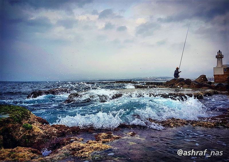 وجهك فاجأني كالأمطارفي الصيف وهب كما الإعصار...والحب فرار والبعد قراروأن (Tyre, Lebanon)