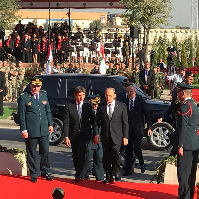 وصول فخامة الرئيس العماد ميشال عون الى منصة الشرف لحضور العرض العسكري للجيش (Downtown, Beirut, Lebanon)