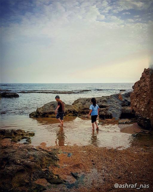 وكان... كان ياما كان... في بنت وصبييقلا بعمرلك قصر تا تلعبي...وطار الزمان (Tyre, Lebanon)