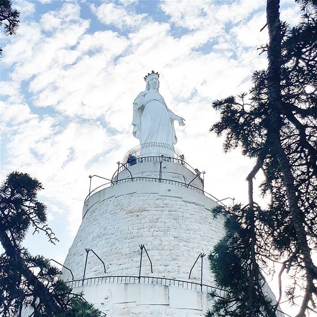 يا أرزة لبنان تضرعي لاجلنا ❤💒 lebanon🇱🇧 (Our Lady of Lebanon)